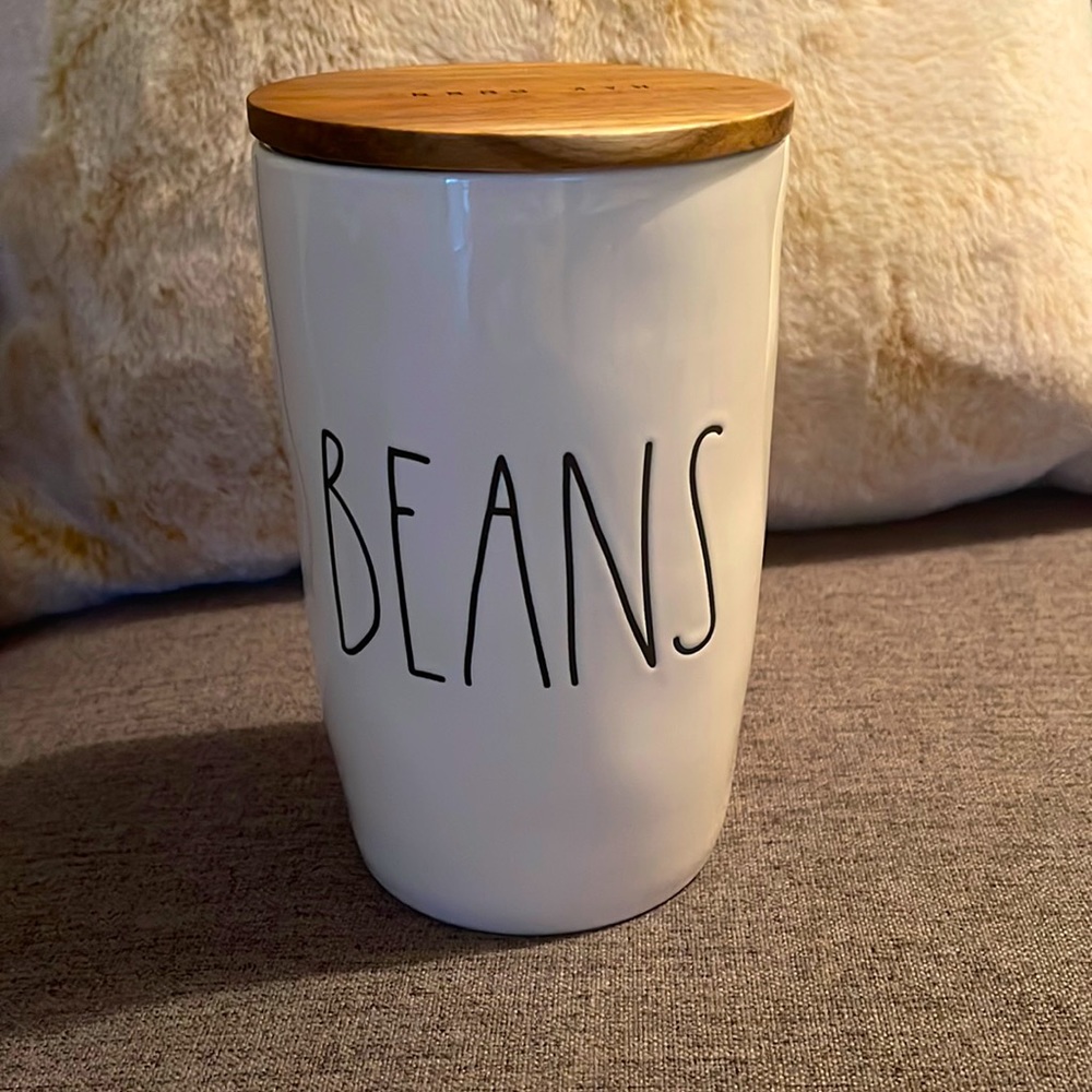 🇺🇸 Rae Dunn Beans Cellar with Wooden Lid